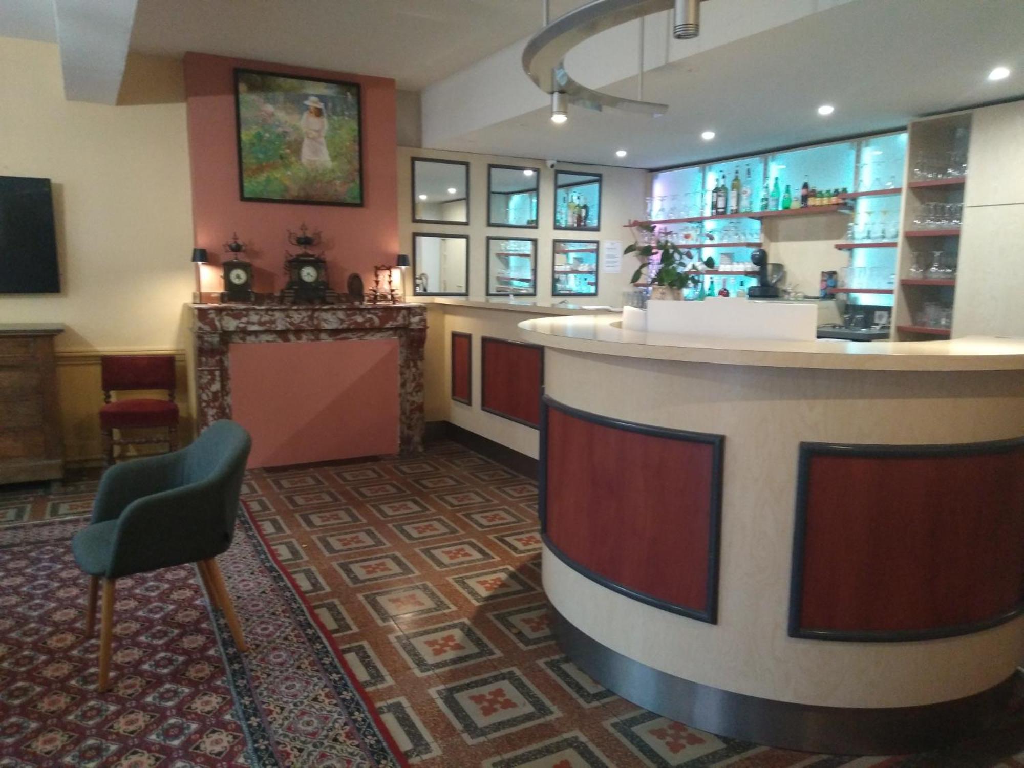 Hotel Le Normandy Beaumont-de-Lomagne Bagian luar foto