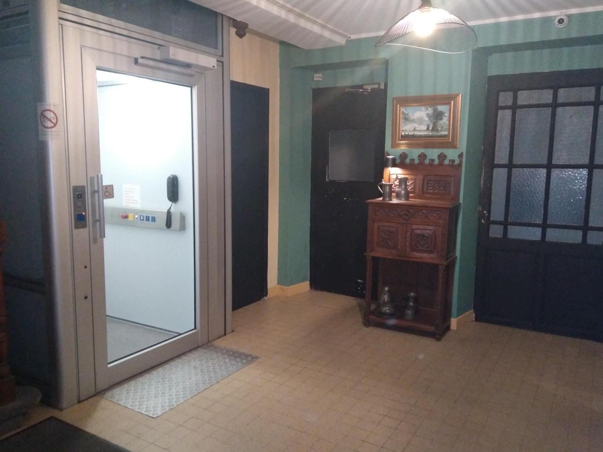 Hotel Le Normandy Beaumont-de-Lomagne Bagian luar foto